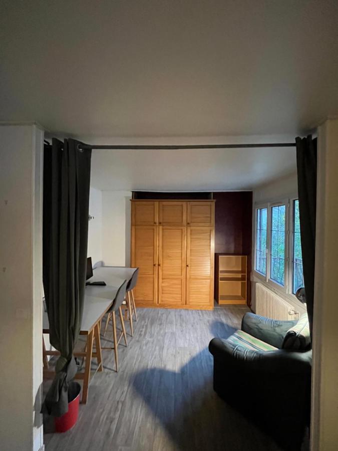 Appartement Fond De Jardin 1 Etage Palaiseau Exterior photo